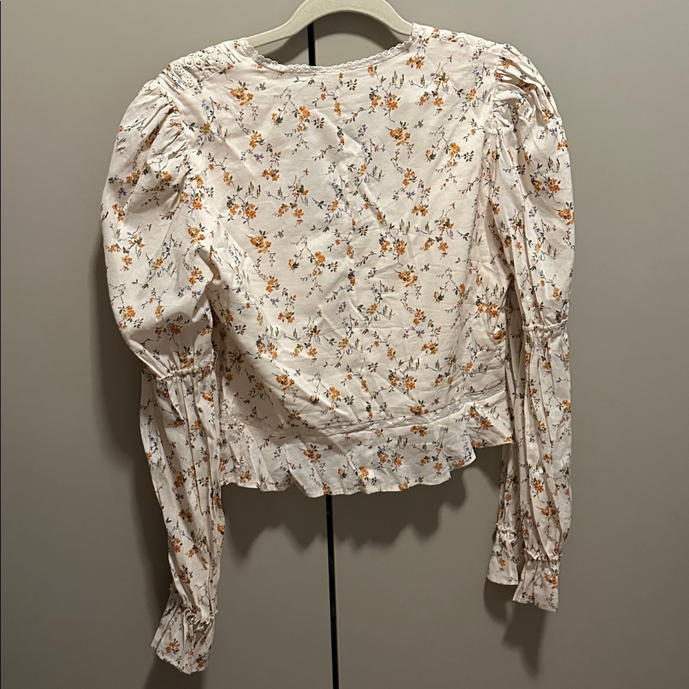 Reformation Meadowlark Long Sleeve Top size 8 - Picture 12 of 13